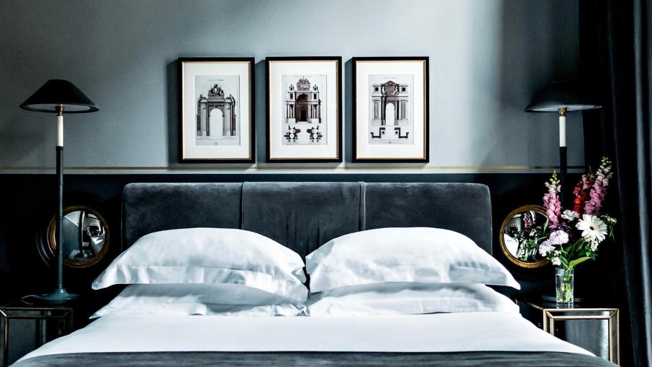 Monsieur George Hotel & Spa - Champs-Elysees Париж Екстериор снимка A bedroom at the hotel